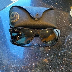 New Wayfarer Classic 58mm